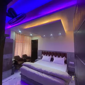 Hotel Harmony Heights ***